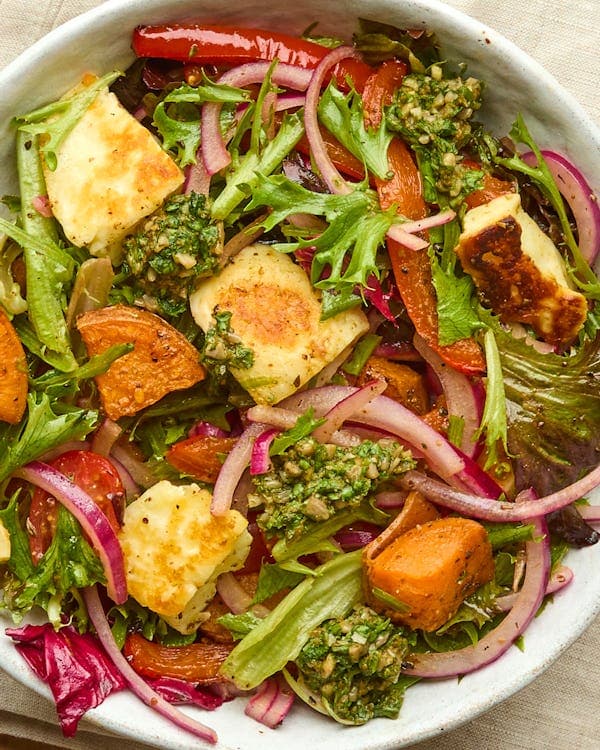 Halloumi & Za'atar Veg Salad with Pickled Onion & Pesto Dressing